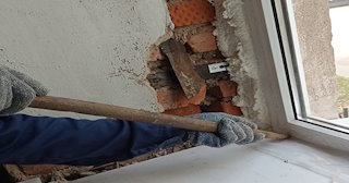 Демонтаж оконных откосов по выгодной цене от 513 руб. в Мегионе - Сварной-Мго